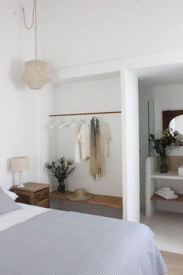 Hotel Anhel Ferreries Bagian luar foto