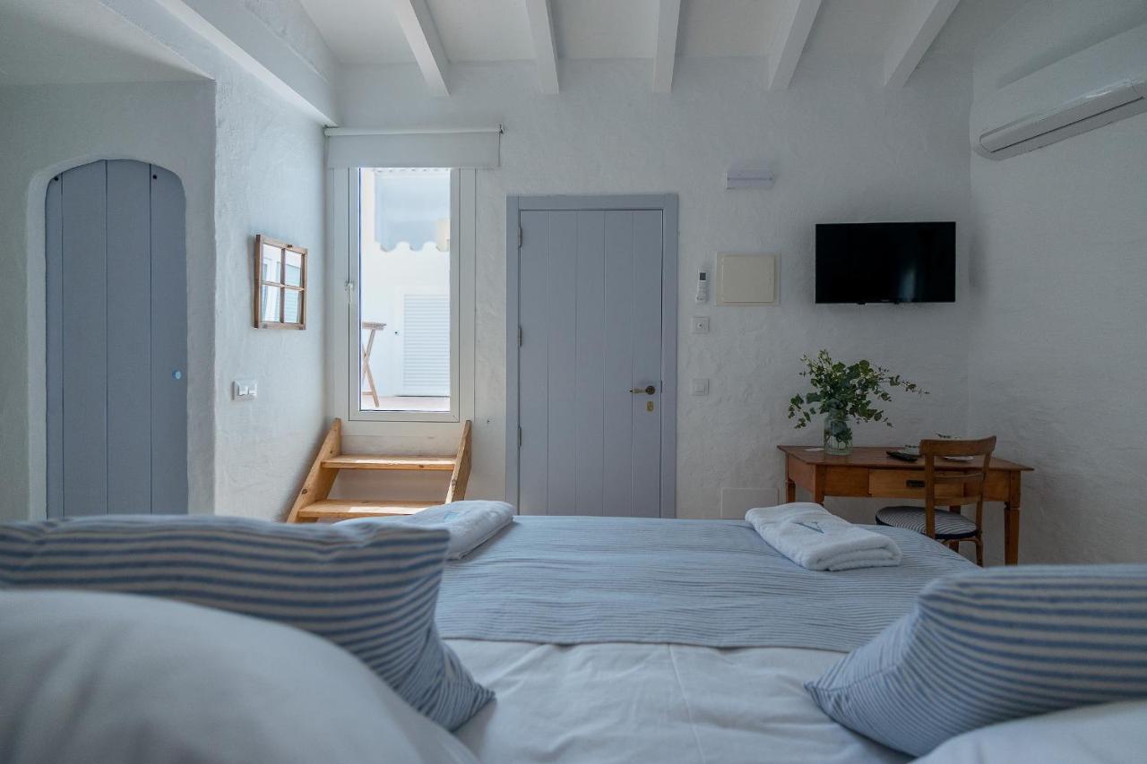 Hotel Anhel Ferreries Bagian luar foto