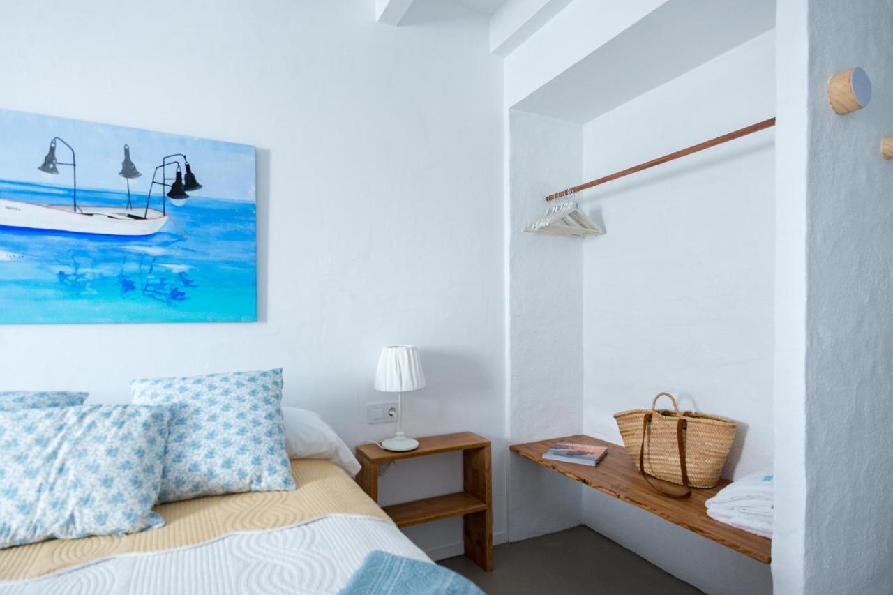 Hotel Anhel Ferreries Bagian luar foto