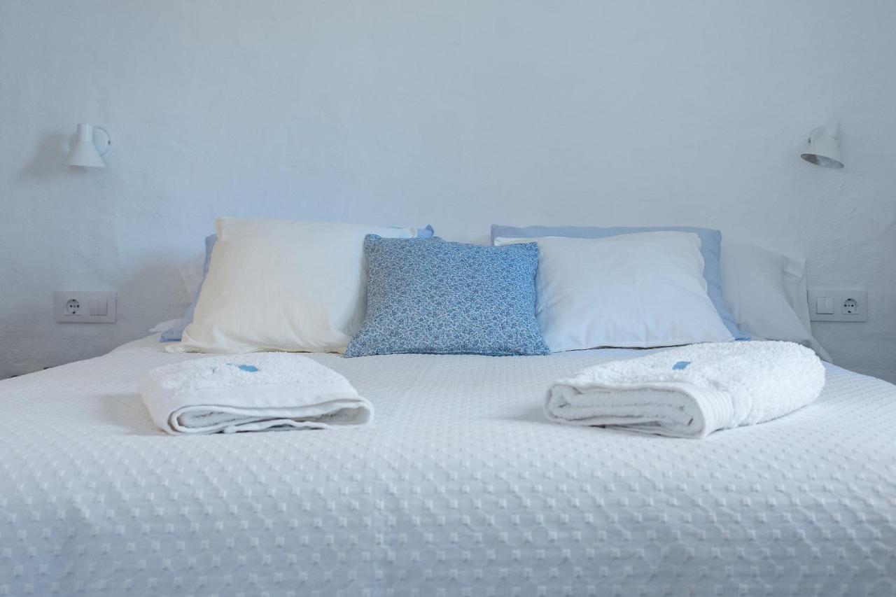 Hotel Anhel Ferreries Bagian luar foto
