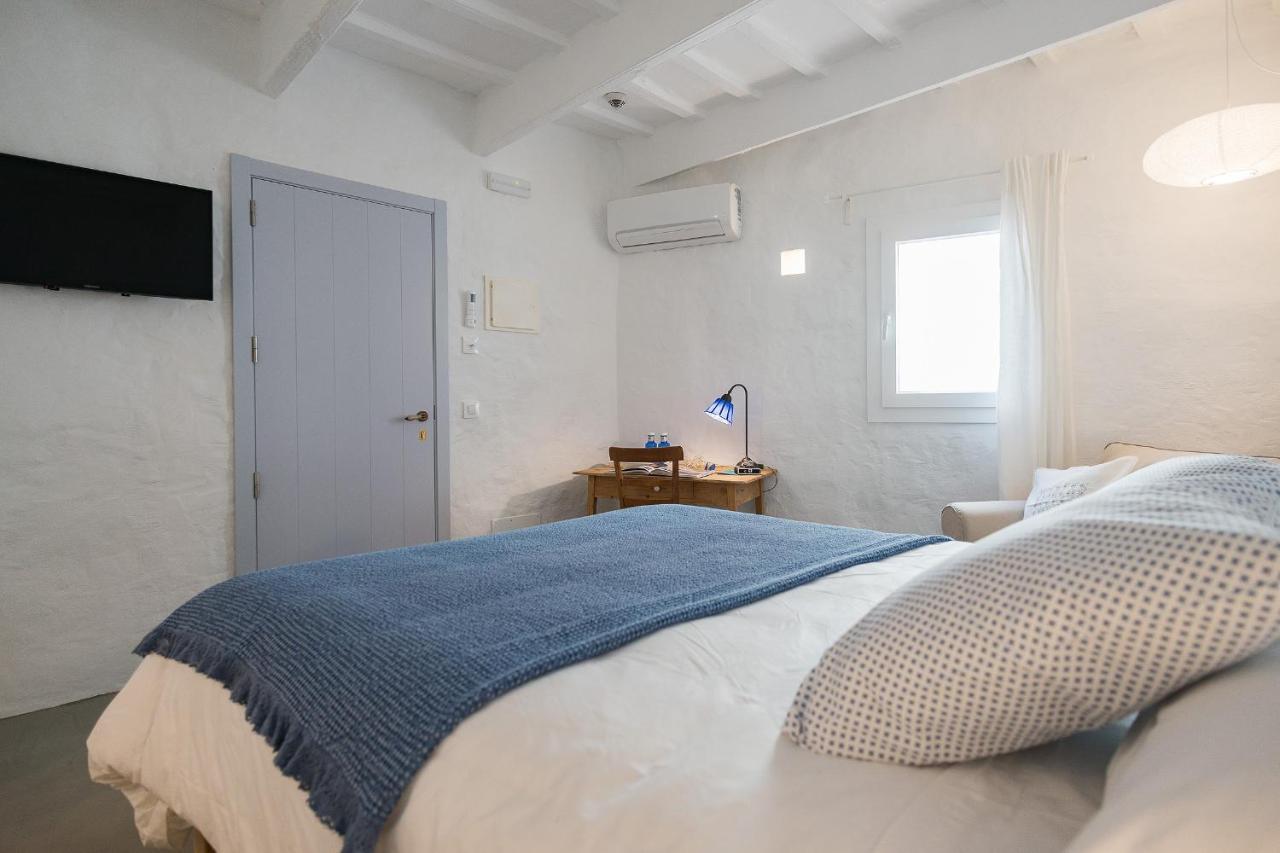 Hotel Anhel Ferreries Bagian luar foto