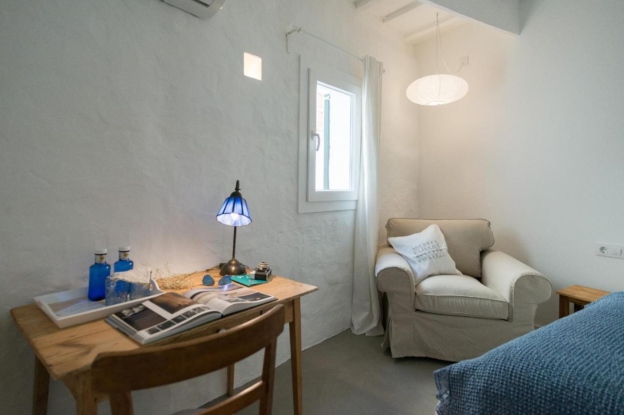 Hotel Anhel Ferreries Bagian luar foto